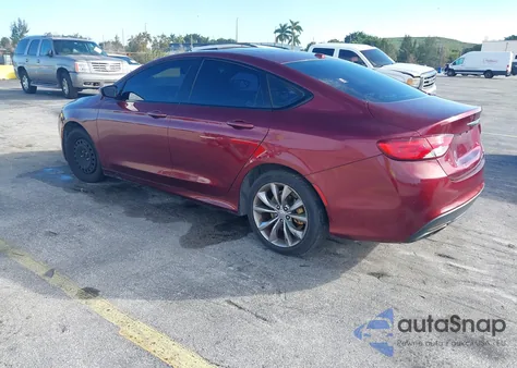 2015 Chrysler 200 S z USA, uszkodzony, nr VIN 1C3CCCBB8FN650960